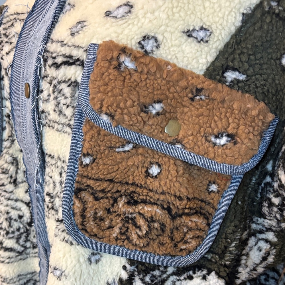 Oli & Hali Multicolor Patchwork Jacket - Picture 2 of 6